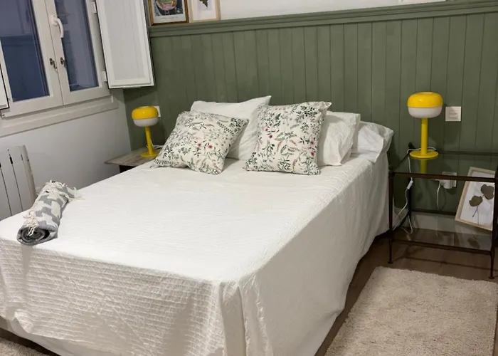 Large Terrace 3 Minutes From The Beach