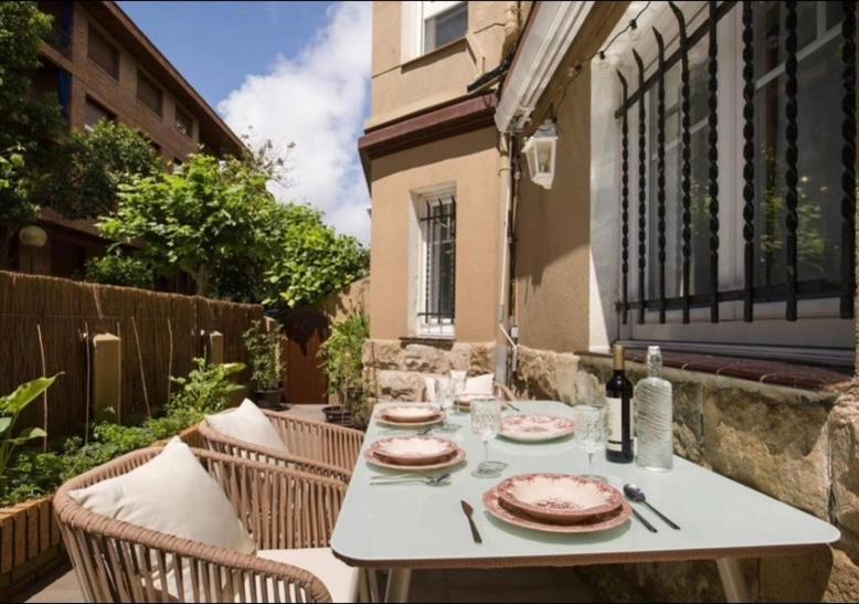 Large Terrace 3 Minutes From The Apartment Getxo
